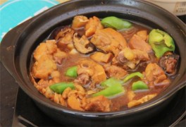 涵沁齋黃燜雞米飯