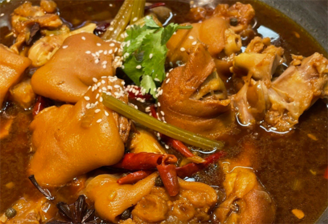 萌晟原味金鍋豬蹄加盟