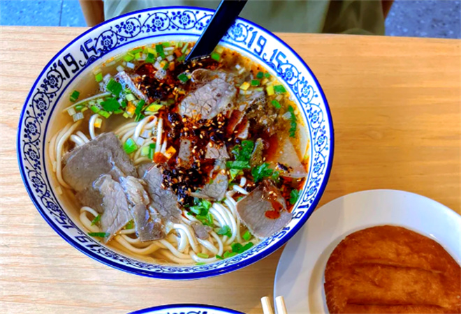 牛大碗蘭州牛肉面加盟