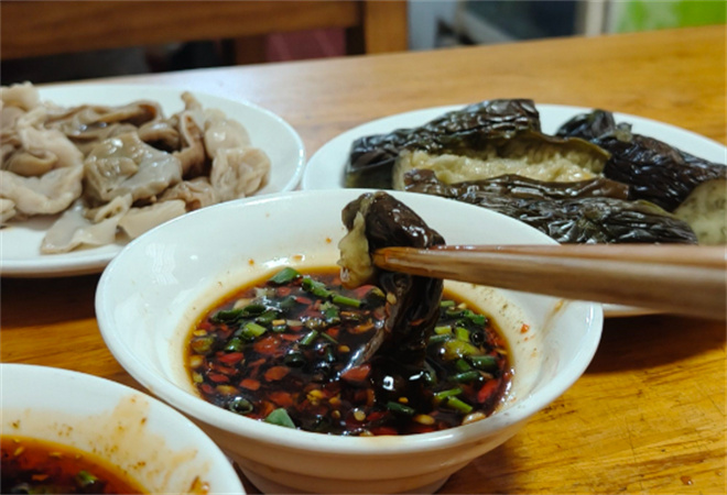 梭斗自貢蘸水菜