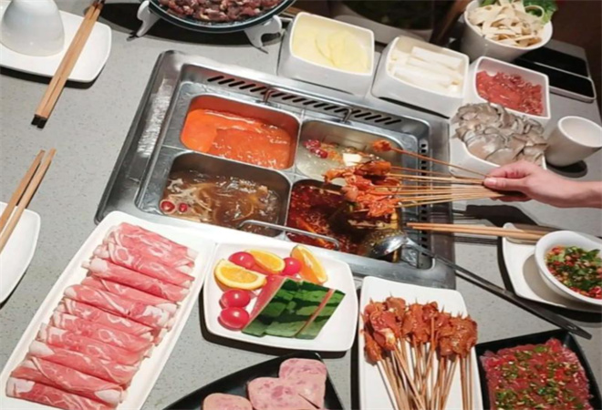 旺龍巷重慶脆毛肚火鍋加盟