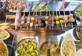 生火火地?cái)傂t子燒烤