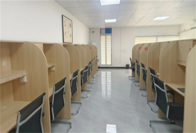 英才院Ai智能自習(xí)室加盟