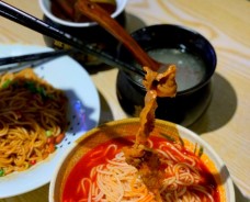 歲師傅南昌拌粉瓦罐湯