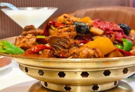 京小鳳鮮炒大盤(pán)雞