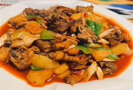 京小鳳鮮炒大盤(pán)雞