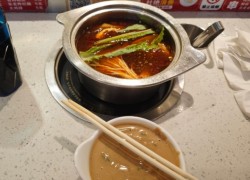 趁趁自助小火鍋