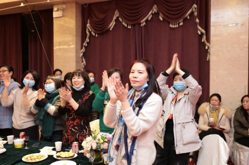 波斯坦植物養(yǎng)發(fā)