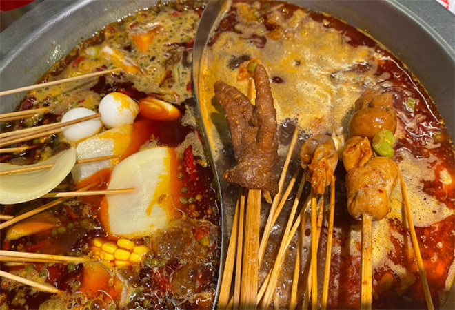 靈簽妙手串串香加盟