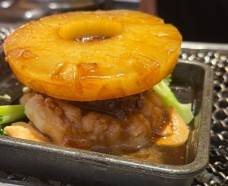 牛疊疊圍爐現烤牛肉飯