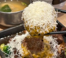 牛疊疊圍爐現烤牛肉飯