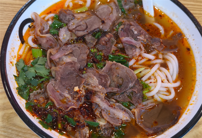 馬幫故事手撕牛肉粉加盟