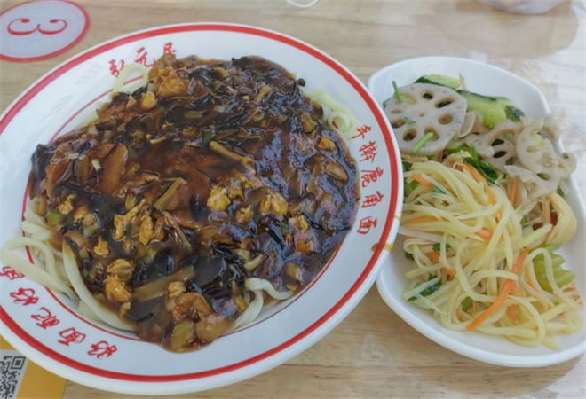 弘元居手搟鹿角面加盟